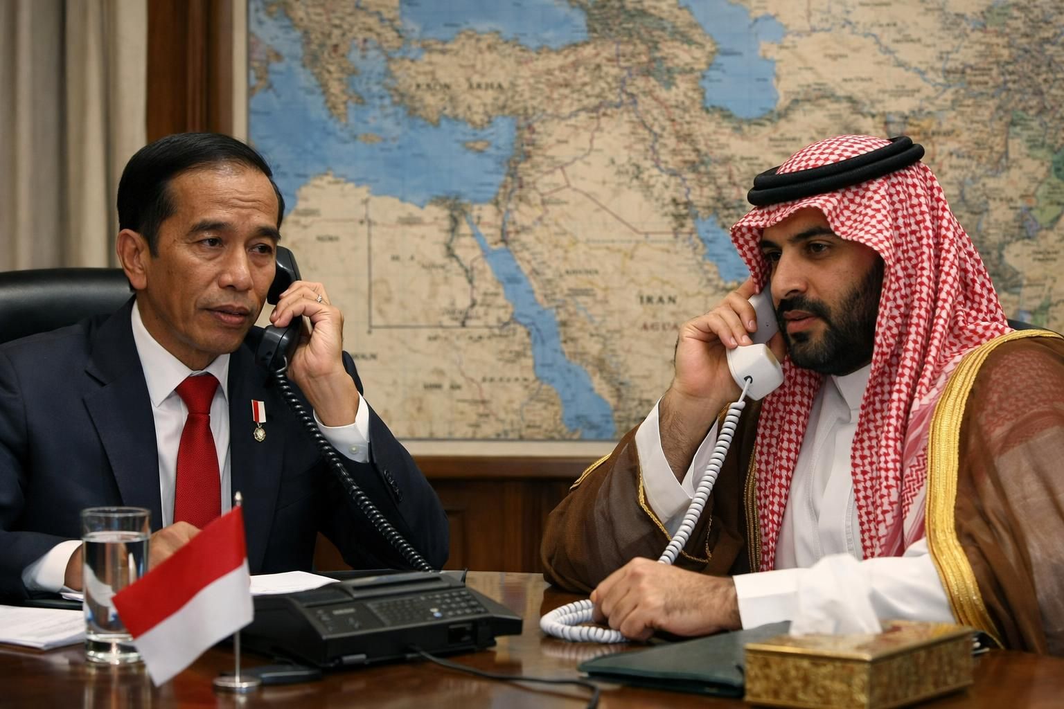 prabowo menghubungi pangeran mohammed bin salman dan menyerukan penghentian operasi militer di timur tengah untuk mendukung perdamaian dan stabilitas regional.